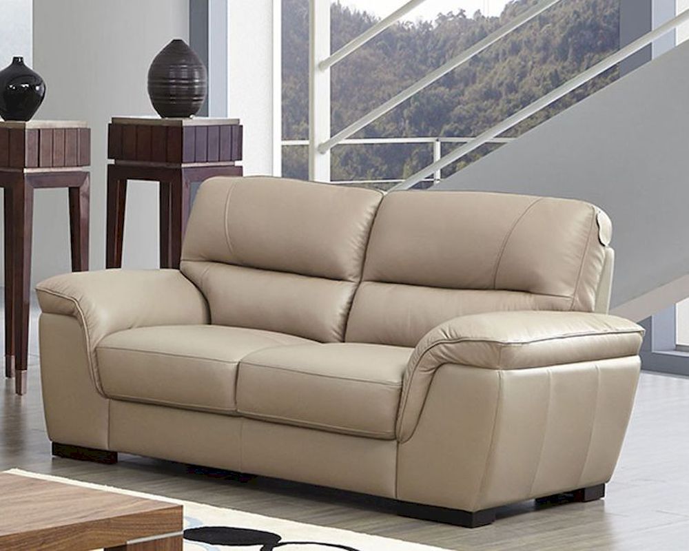 Perks of Getting a Modern Leather Love Seat for Your Home